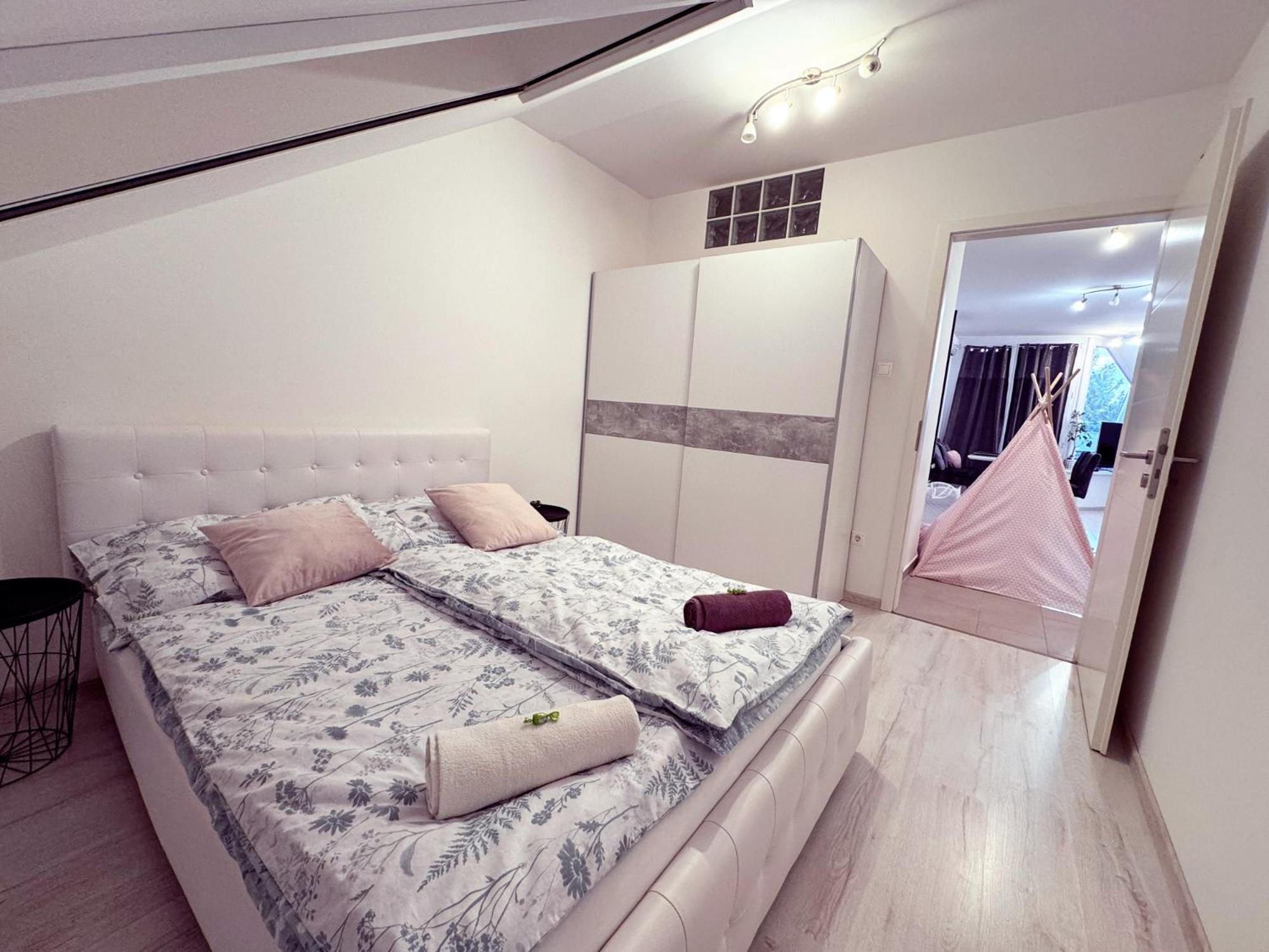 Exclusive Family Apartman Apartment Pecs Bagian luar foto