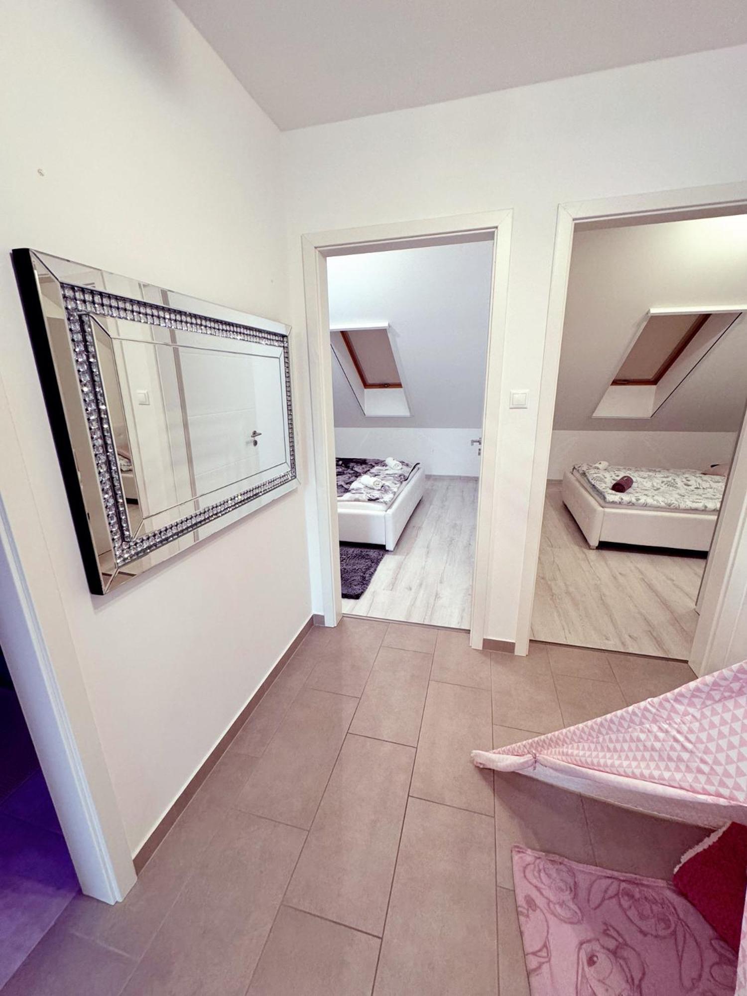 Exclusive Family Apartman Apartment Pecs Bagian luar foto