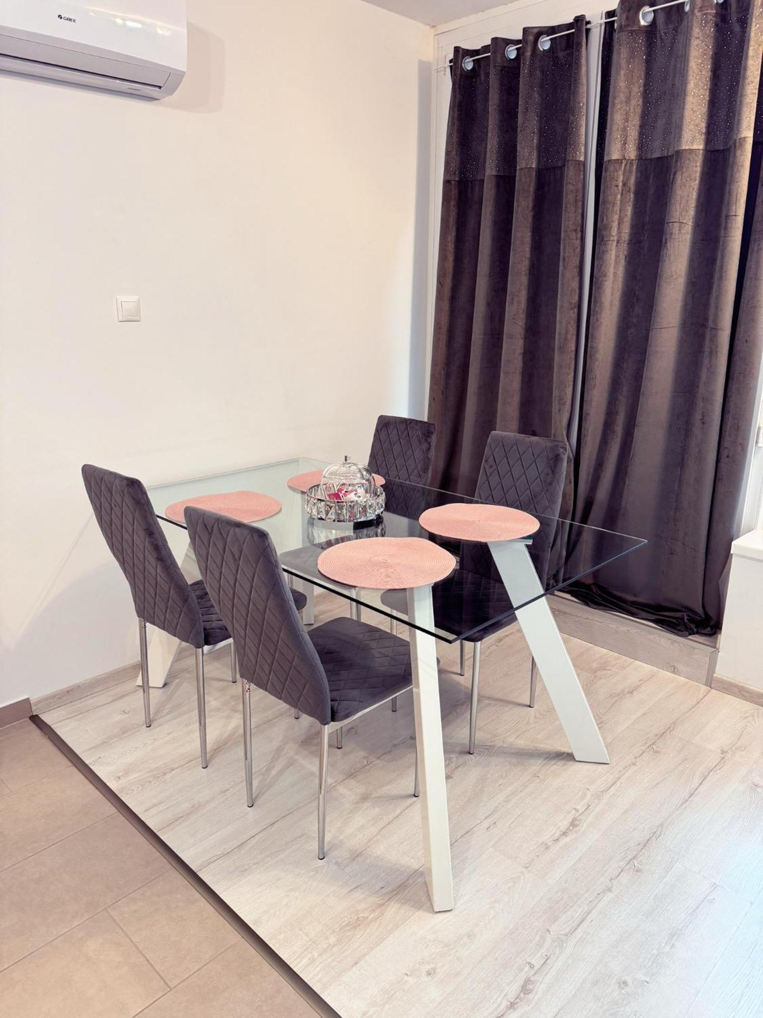 Exclusive Family Apartman Apartment Pecs Bagian luar foto